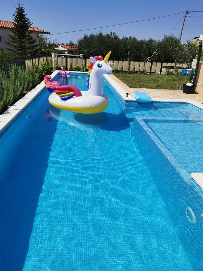 Villa Mater - Luxuriously Equipped Villa With A 15M Long Swimming Pool Žrnovnica Екстериор снимка