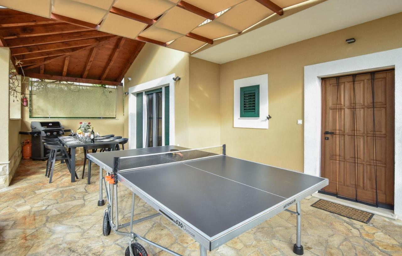 Villa Mater - Luxuriously Equipped Villa With A 15M Long Swimming Pool Žrnovnica Екстериор снимка