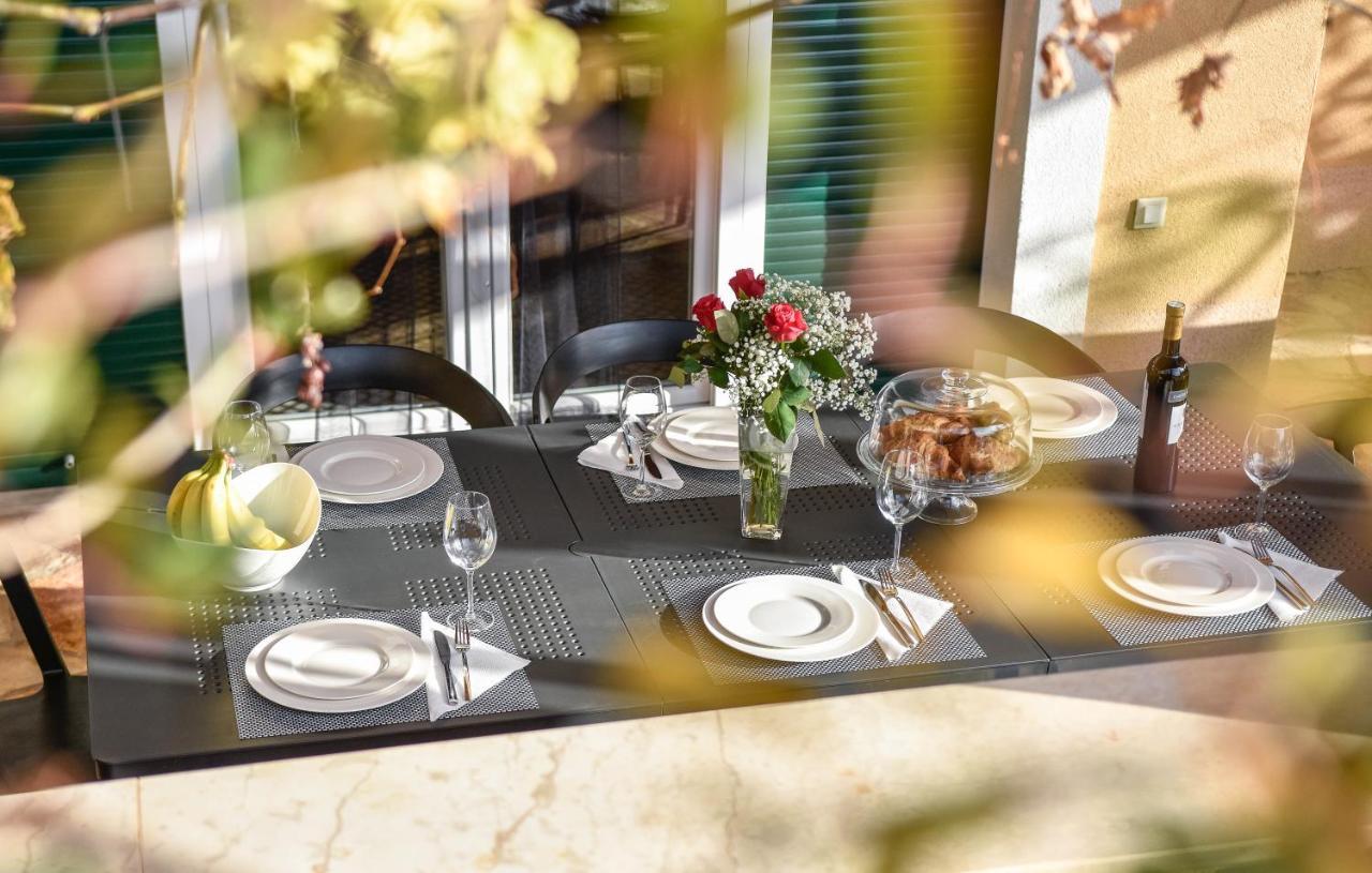 Villa Mater - Luxuriously Equipped Villa With A 15M Long Swimming Pool Žrnovnica Екстериор снимка