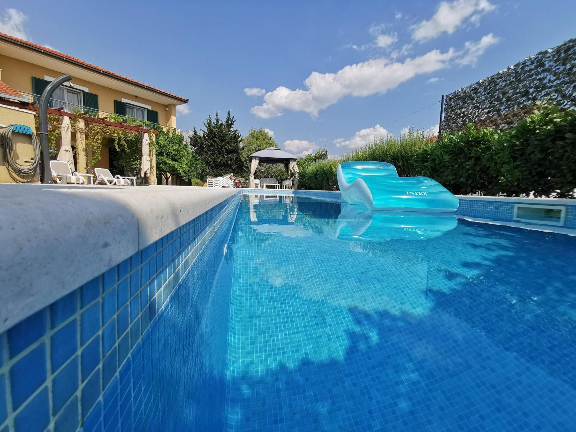 Villa Mater - Luxuriously Equipped Villa With A 15M Long Swimming Pool Žrnovnica Екстериор снимка