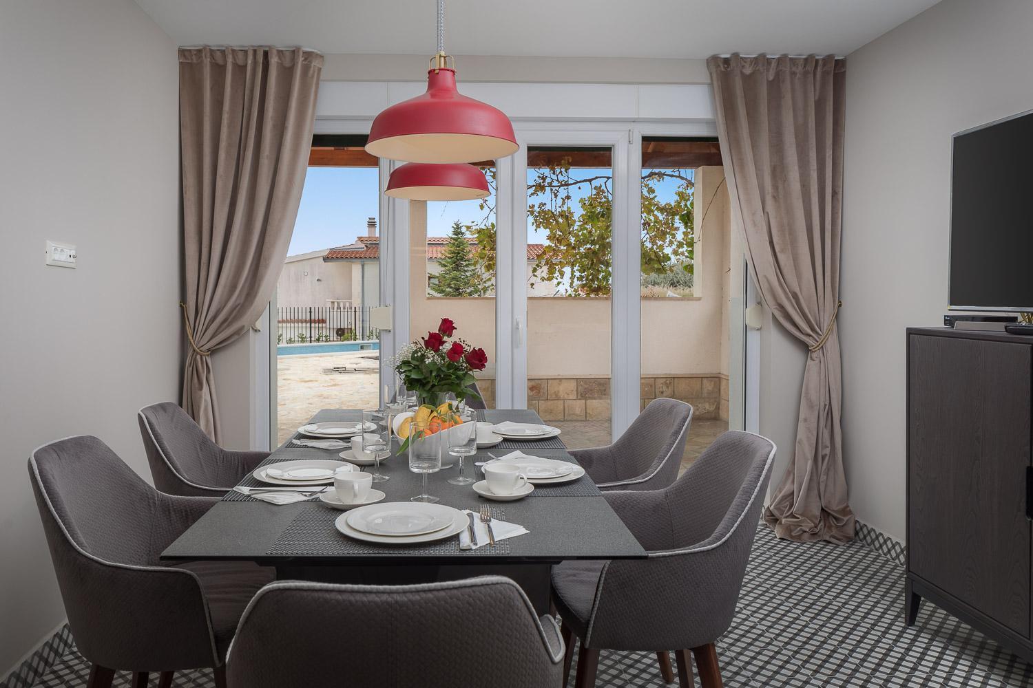 Villa Mater - Luxuriously Equipped Villa With A 15M Long Swimming Pool Žrnovnica Екстериор снимка