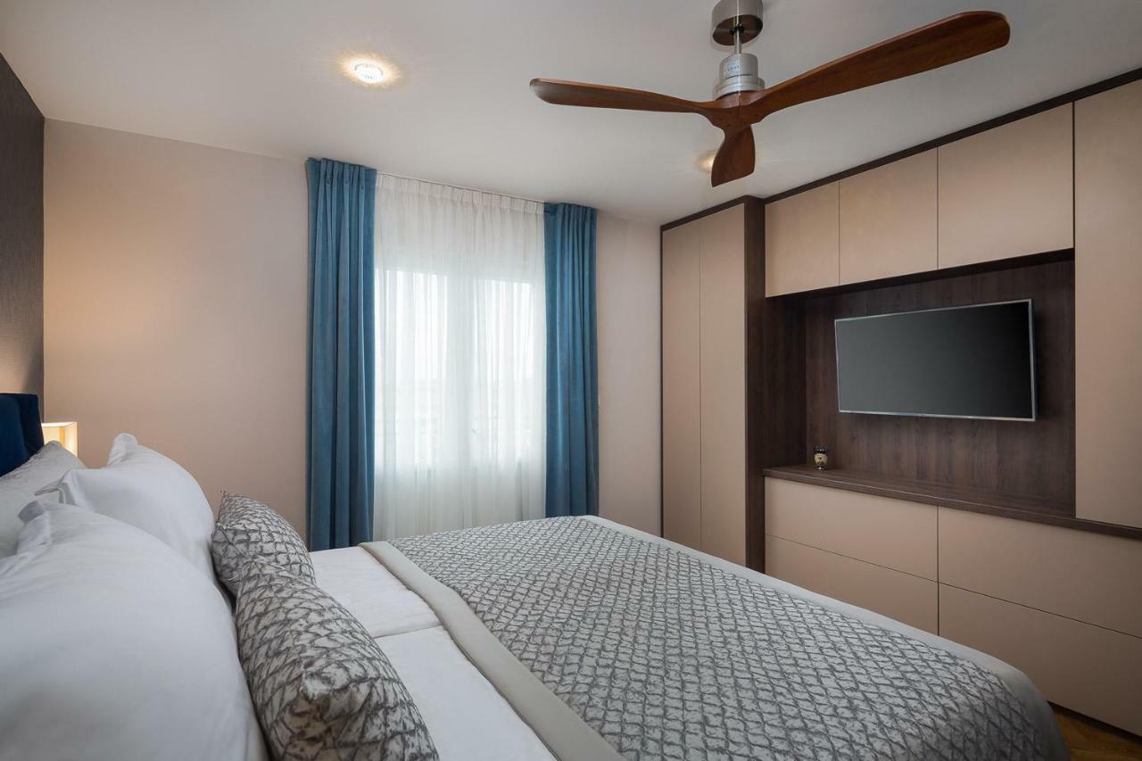 Villa Mater - Luxuriously Equipped Villa With A 15M Long Swimming Pool Žrnovnica Екстериор снимка
